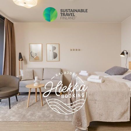 Marina Chalets Studios By Hiekka Booking - Sisaeltaeae Liinavaatteet Ja Loppusiivouksen Kalajoki Extérieur photo